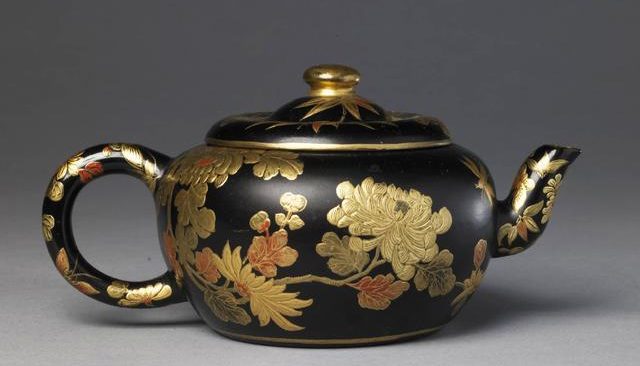 Các loại ấm trà được dùng trong hoàng cung thời vua Càn Long – Phần 1